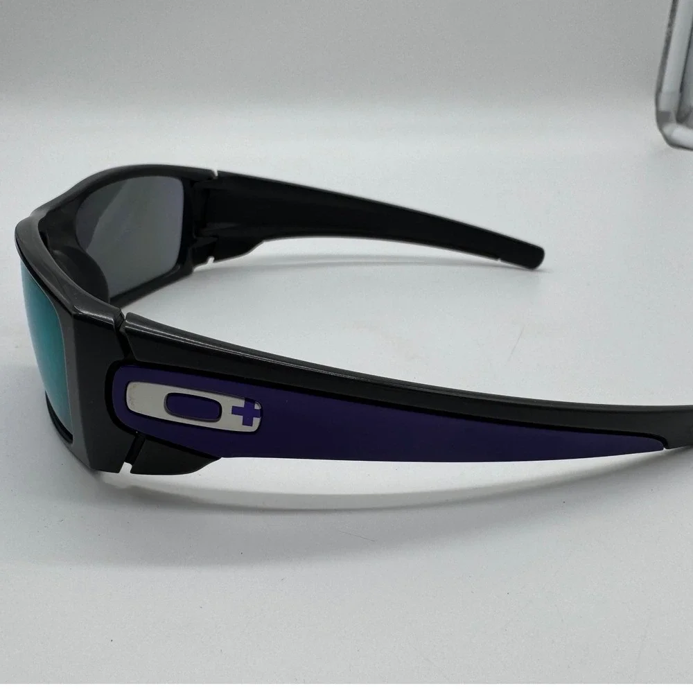 Oakley Fuel Cell OO9096-36 Matte Black Purple Wrap Sunglasses Violet Iridium Len